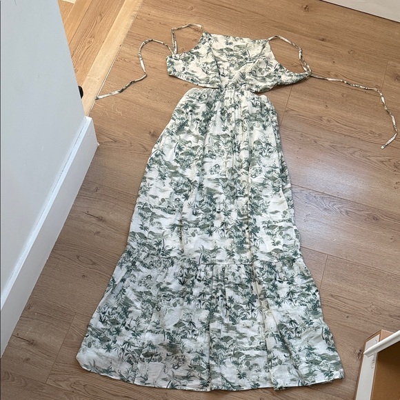 Floral Green and White Maxi Dress - Picture 1 of 1